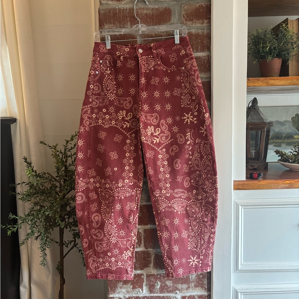 Bandana Barrel Jeans